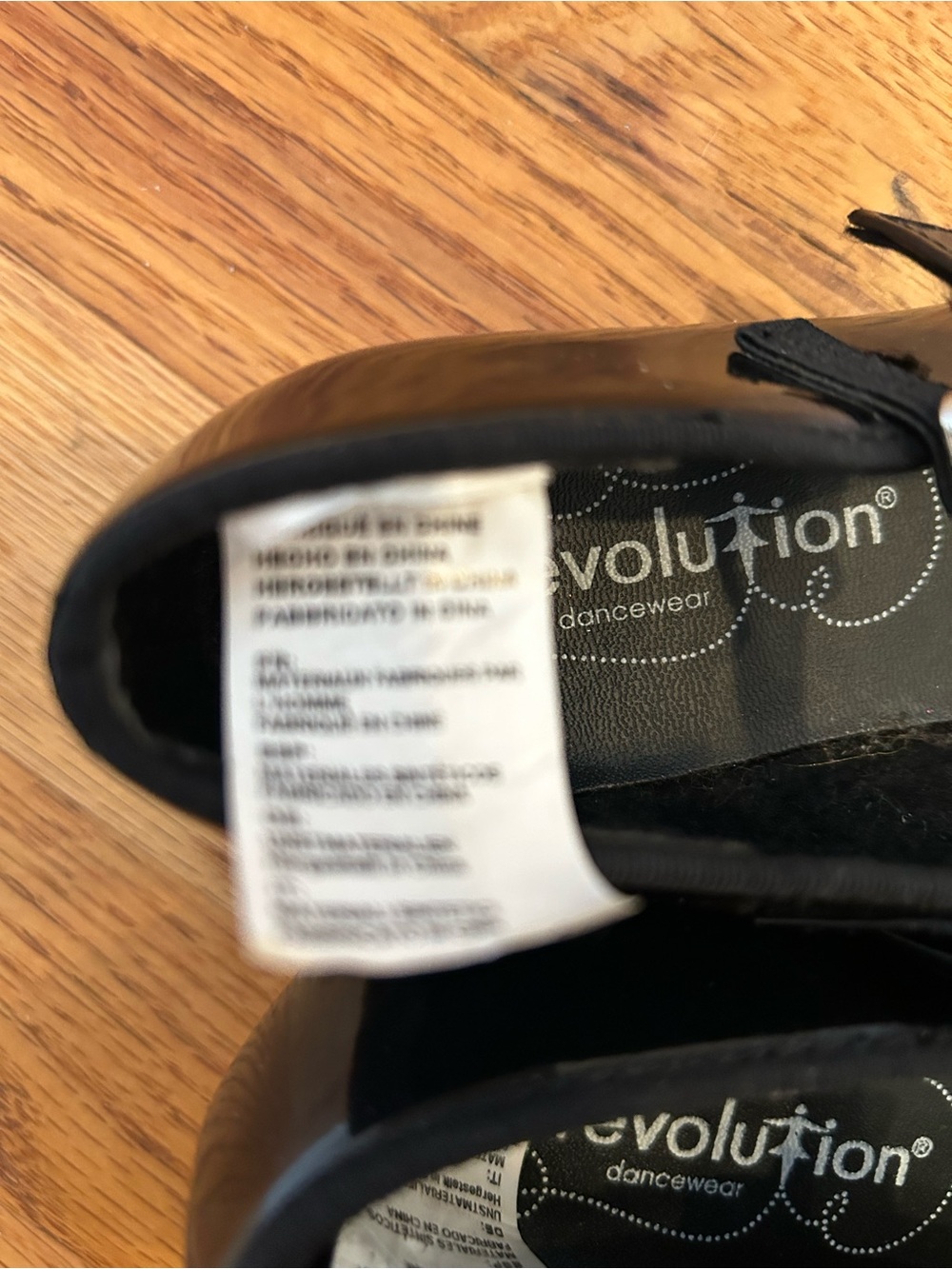 Revolution Kids Black Patent Tap Shoes - Size 13.5 - Picture 3 of 6